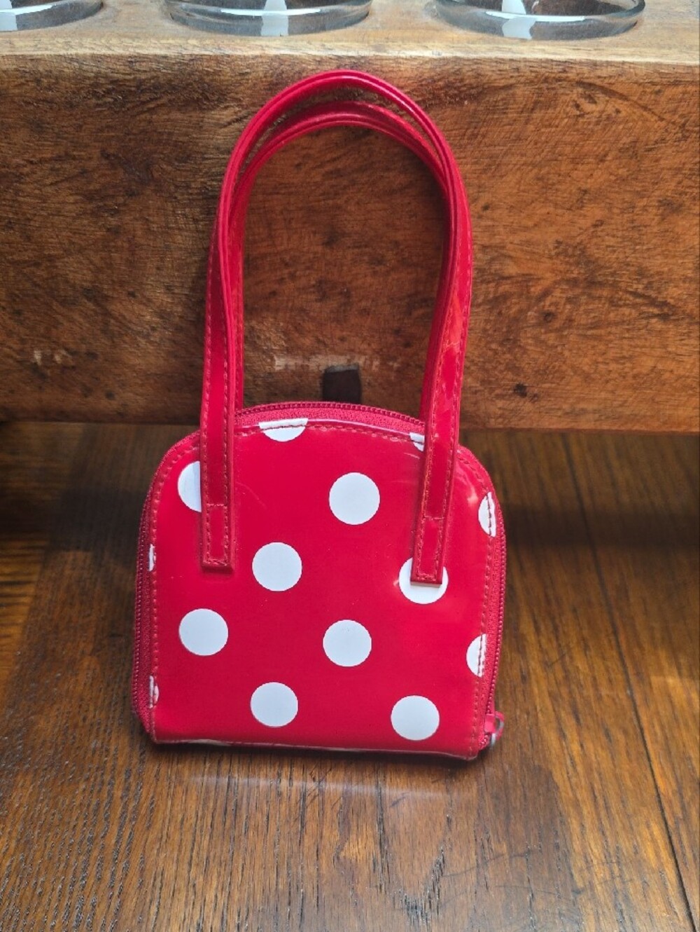 Vintage Disneyland Minnie Mouse Red Patent Mini Handbag Y2K - Picture 7 of 10